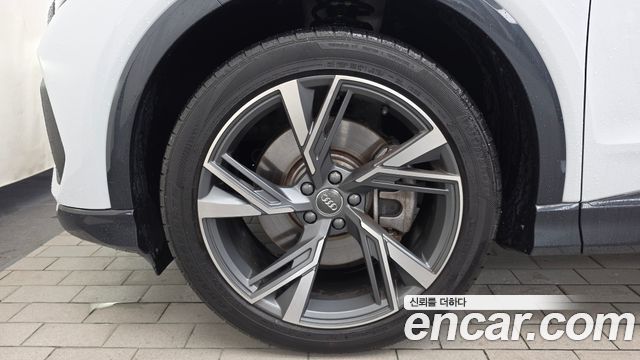 Audi Q4 e-tron 45 Sportback — пробег 38 597 км — фото 5 из 5