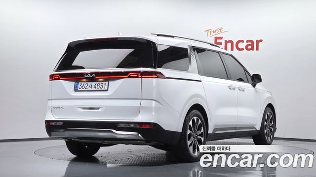 Kia Carnival из Кореи Encar