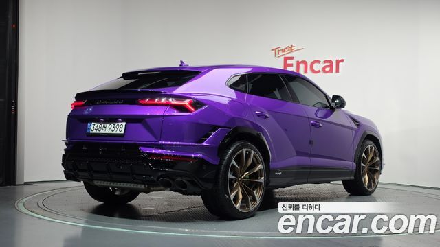 Lamborghini Urus из Кореи Encar