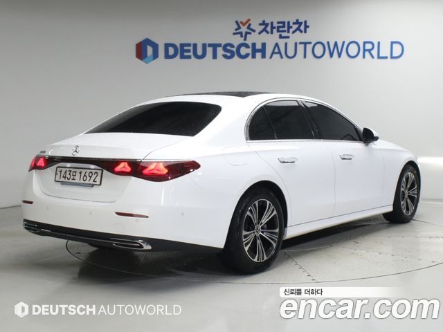 Mercedes-Benz E-Class из Кореи Encar