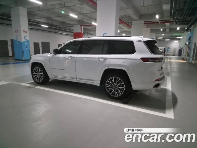 Jeep Cherokee L 3.6 Summit Reserve — пробег 36 458 км — фото 3 из 5