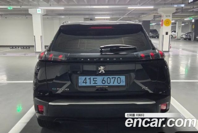Peugeot 2008 EV GT — пробег 31 500 км — фото 4 из 5