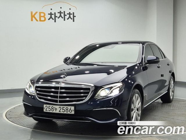 Mercedes-Benz E-Class из Кореи Encar