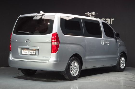 Hyundai Starex Van 3-Seater Smart — пробег 140 769 км — фото 2 из 5