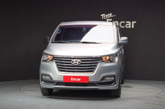 Hyundai Starex Van 3-Seater Smart — пробег 140 769 км — фото 3 из 5