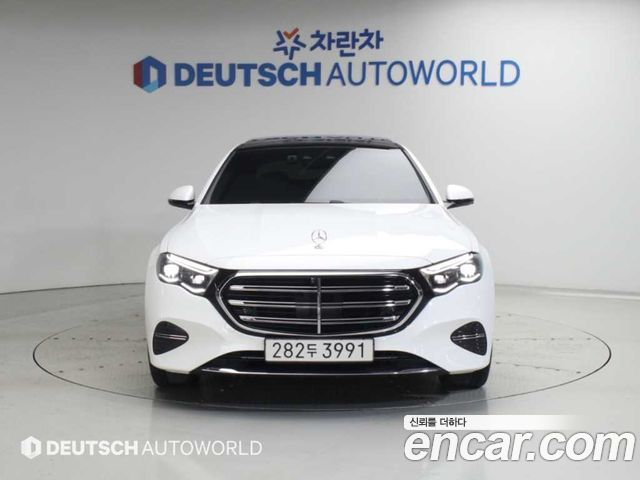 Mercedes-Benz E-Class E350e 4MATIC — пробег 9 855 км — фото 3 из 5