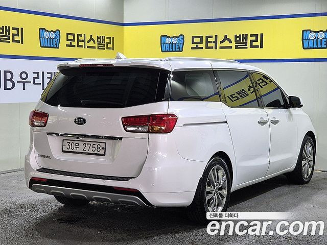 Kia Carnival из Кореи Encar