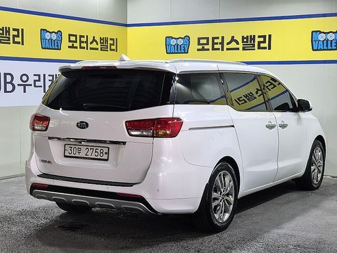 Kia Carnival 9-seater Noblesse — пробег 116 799 км — фото 4 из 5