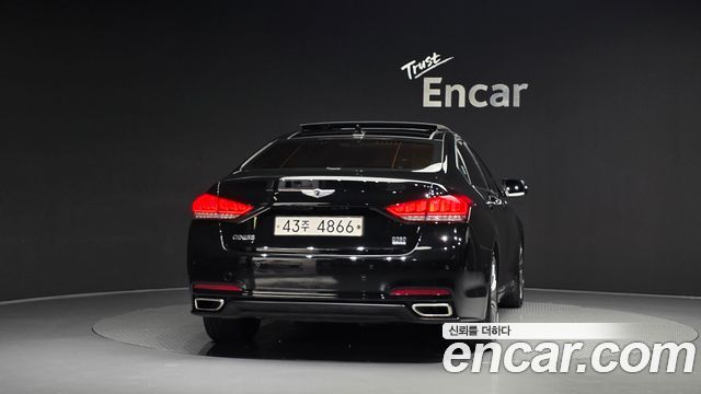 Hyundai Genesis из Кореи Encar