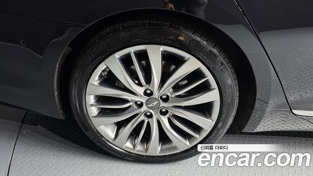 Hyundai Genesis из Кореи Encar