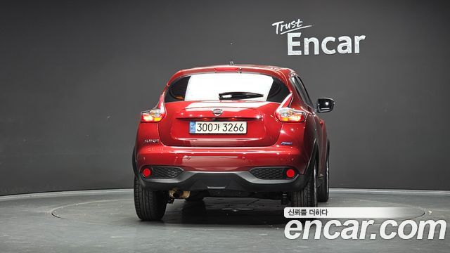 Nissan Juke 1.6 SV F15 — пробег 76 949 км — фото 4 из 5