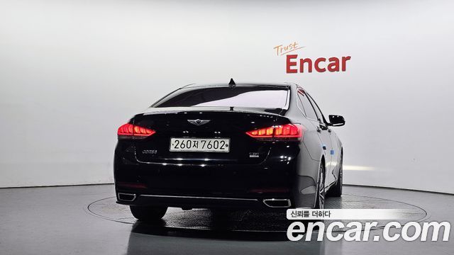 Hyundai Genesis из Кореи Encar