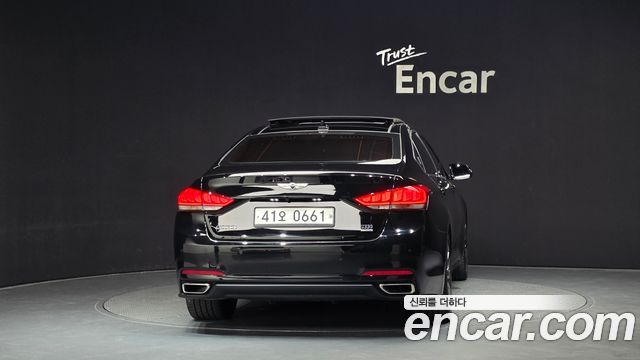 Hyundai Genesis из Кореи Encar