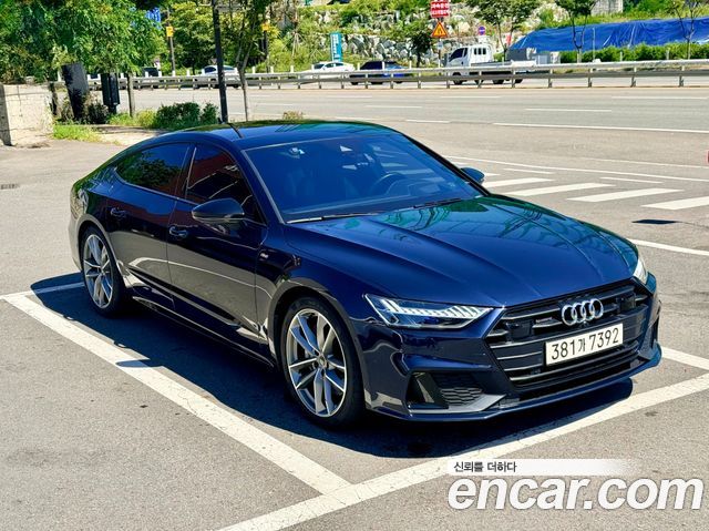 Audi A7 55 TFSI Quattro Premium — пробег 61 966 км — фото 2 из 5