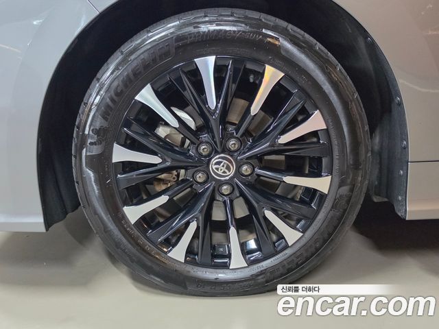 Toyota Alphard 2.5 HEV Executive AWD — пробег 47 570 км — фото 5 из 5