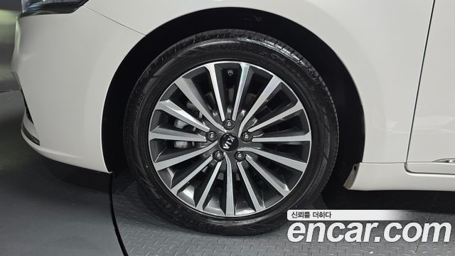 Kia K7 из Кореи Encar