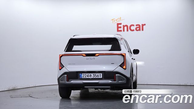 Kia Seltos из Кореи Encar