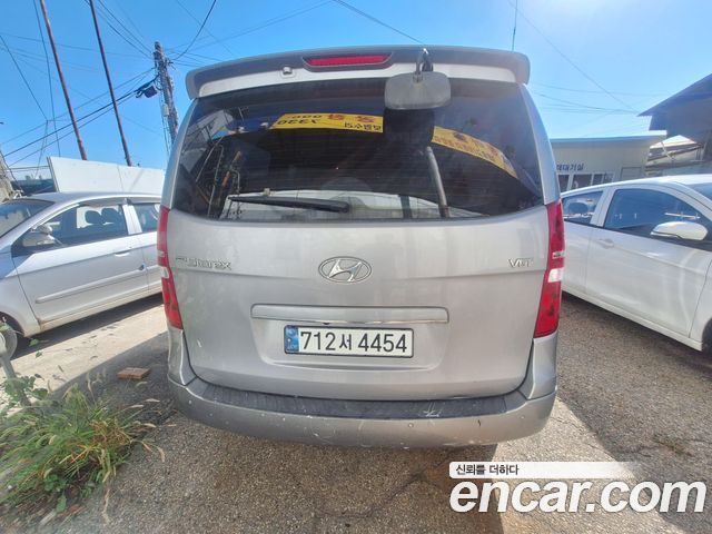Hyundai Starex 11-Seater Wagon Modern — пробег 200 000 км — фото 2 из 5