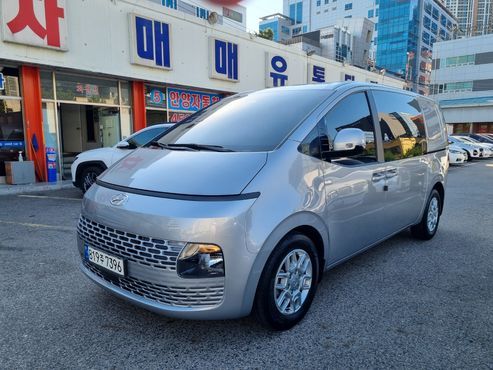 Hyundai Staria Cargo 5-Seater Modern — пробег 74 152 км — фото 1 из 5