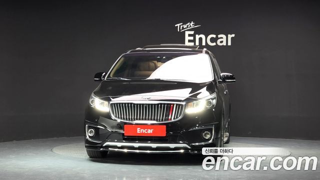 Kia Carnival 9-Seater Noblesse Special — пробег 89 187 км — фото 3 из 5