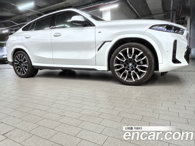 BMW X6 xDrive40i M Sport — пробег 16 961 км — фото 3 из 5