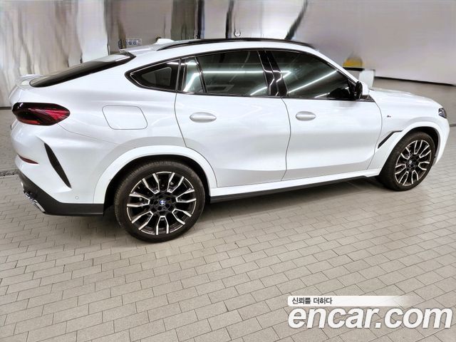 BMW X6 xDrive40i M Sport — пробег 16 961 км — фото 5 из 5