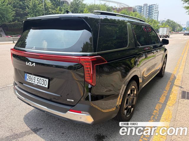 Kia Carnival HEV 9seater Nobless — пробег 13 000 км — фото 4 из 5