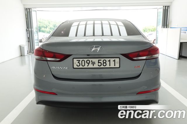 Hyundai AVANTE из Кореи Encar