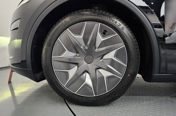 Tesla Model Y L Long Range AWD — пробег 70 км — фото 5 из 5