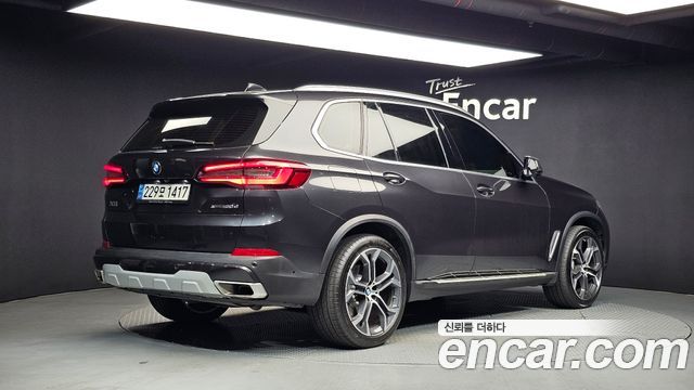 BMW X5 xDrive 30d xLine — пробег 67 783 км — фото 2 из 5