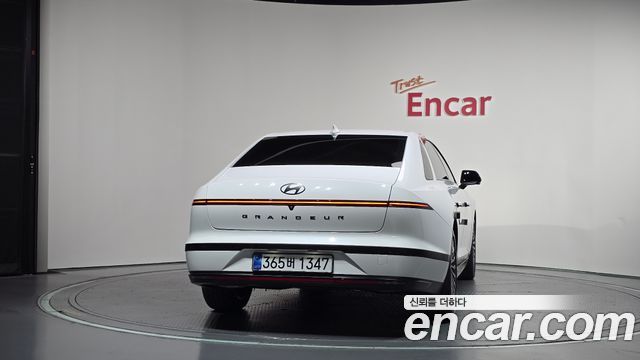 Hyundai Grandeur Honors — пробег 23 759 км — фото 4 из 5