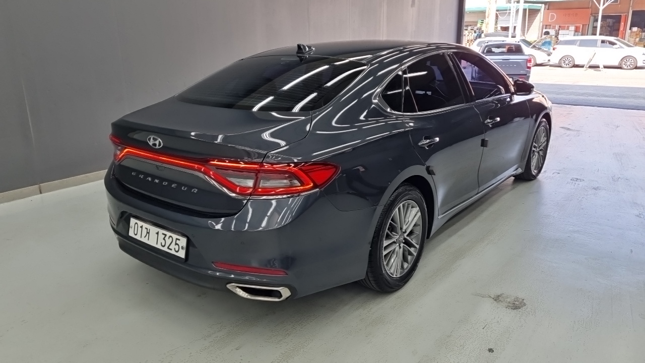 Hyundai Grandeur из Кореи Encar