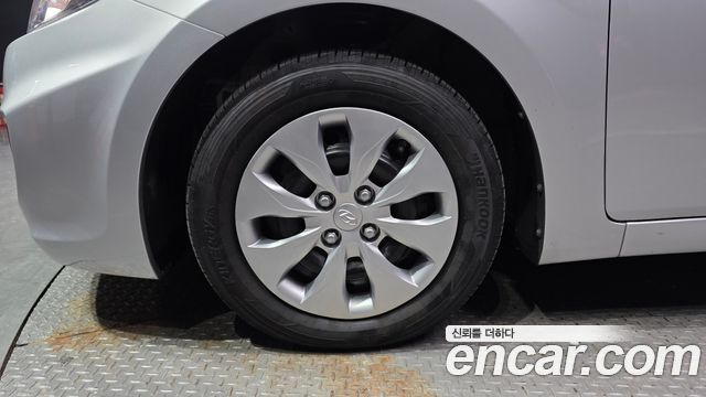 Hyundai Accent из Кореи Encar