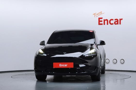 Tesla Model Y RWD — пробег 63 692 км — фото 3 из 5