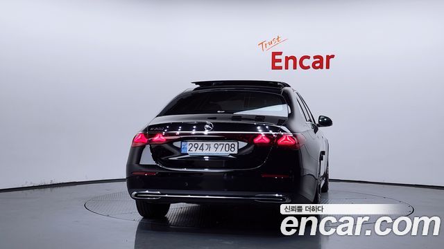 Mercedes-Benz E-Class из Кореи Encar