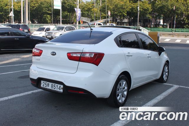Kia pride 1.4 MPI Sedan Trendy — пробег 68 351 км — фото 4 из 5