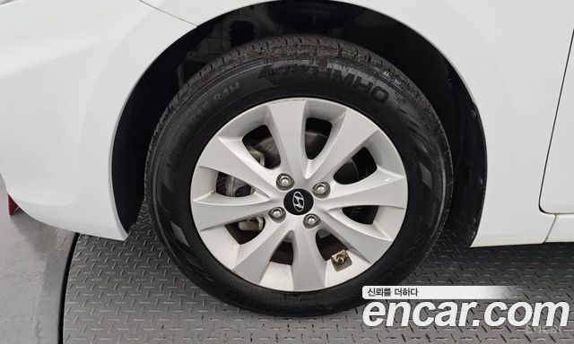 Hyundai Accent из Кореи Encar