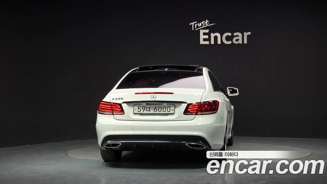 Mercedes-Benz E-Class из Кореи Encar
