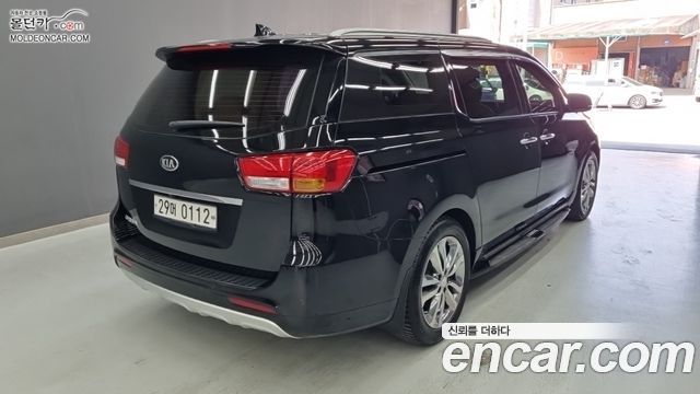 Kia Carnival из Кореи Encar
