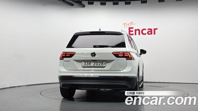Volkswagen Tiguan из Кореи Encar