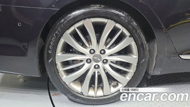 Hyundai Genesis из Кореи Encar