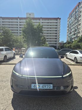 Tesla Model Y L Long Range AWD — пробег 20 км — фото 1 из 5