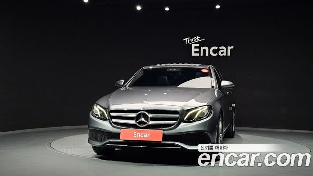 Mercedes-Benz E-Class из Кореи Encar