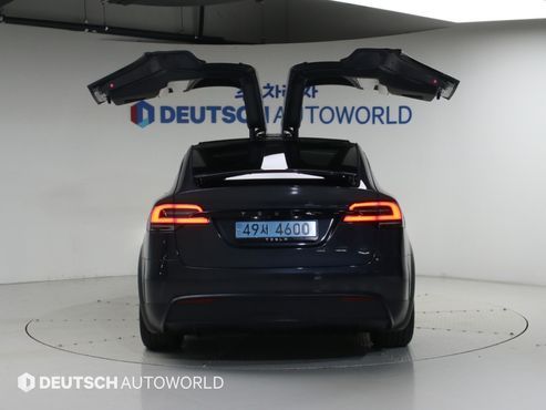 Tesla Model X AWD — пробег 18 162 км — фото 4 из 5