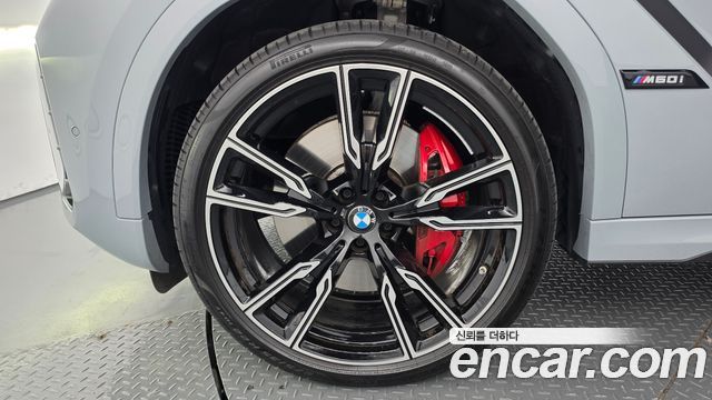 BMW X6 M60i — пробег 26 657 км — фото 5 из 5