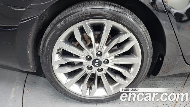 Kia K7 из Кореи Encar