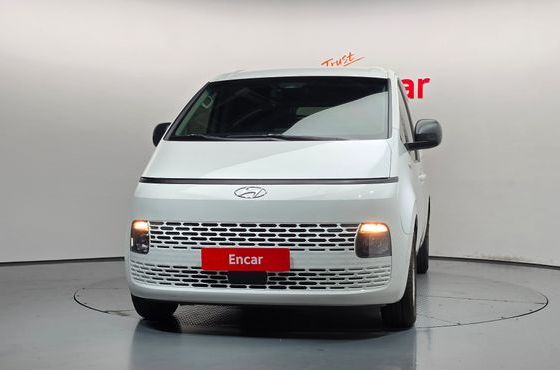 Hyundai Staria Cargo 3-Seater Smart — пробег 179 053 км — фото 3 из 5