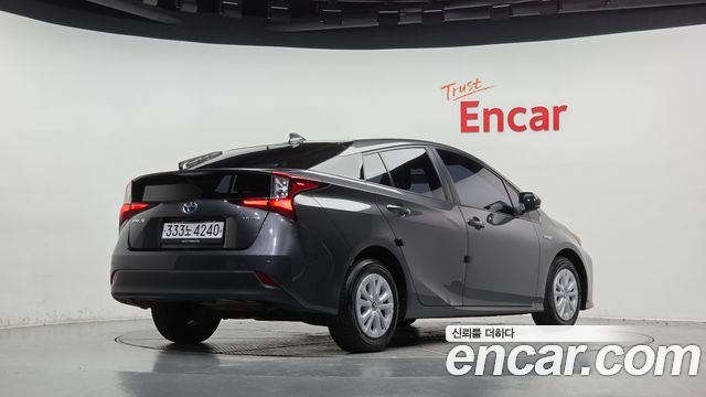 Toyota Prius 1.8 — пробег 153 763 км — фото 2 из 5
