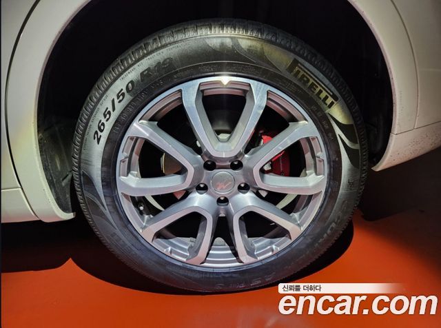 Maserati Levante из Кореи Encar
