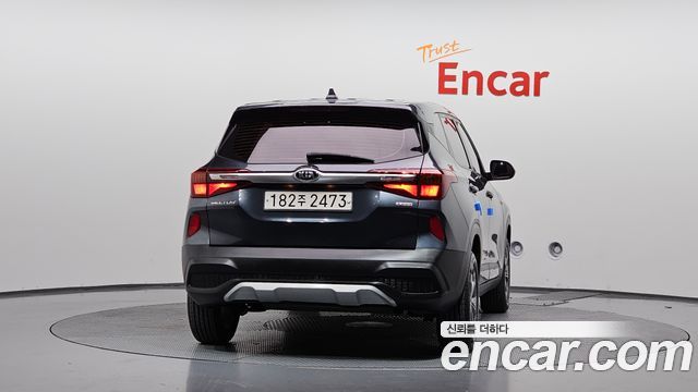Kia Seltos из Кореи Encar